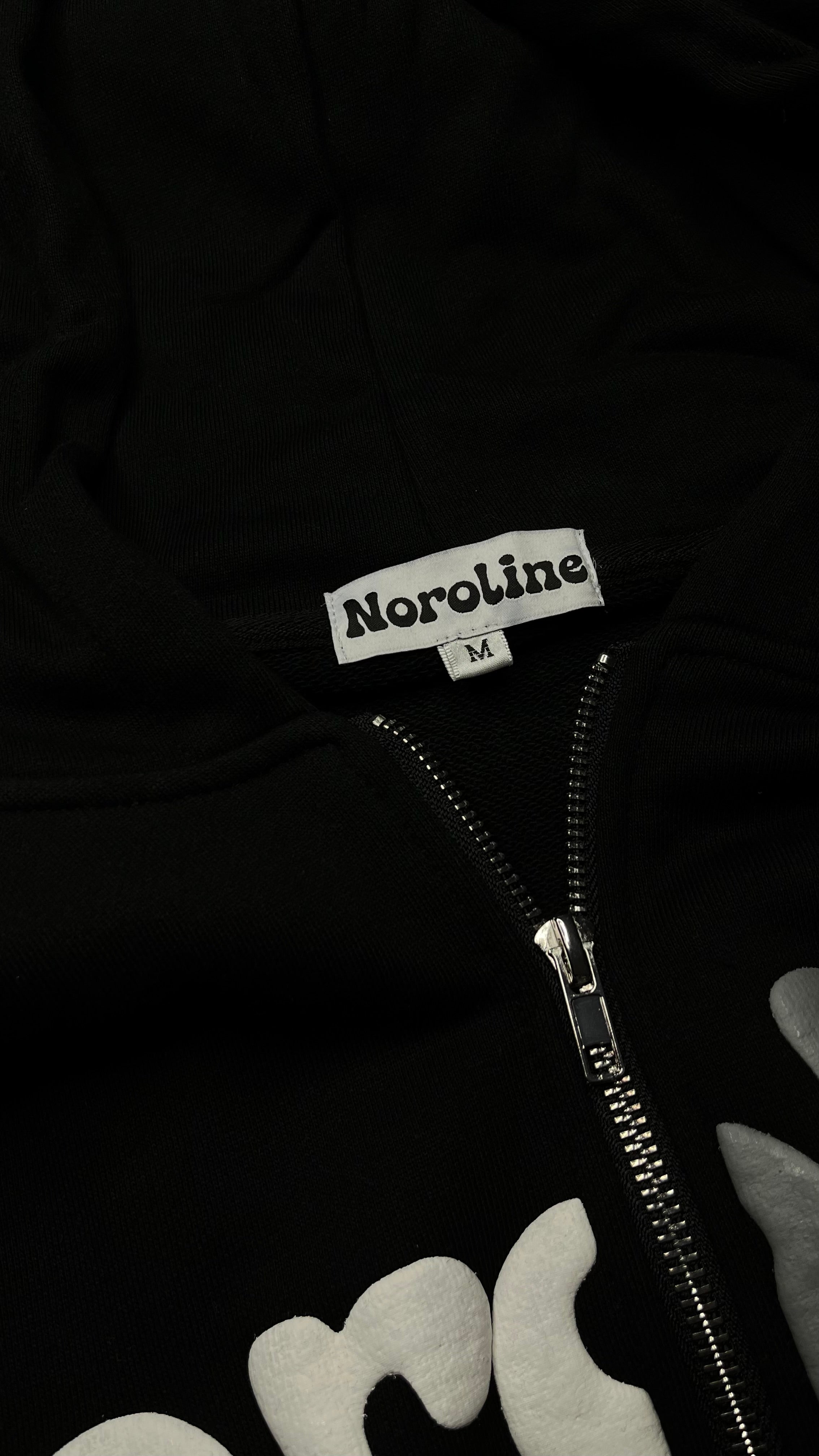 Noroline Mikina CHasing Stars